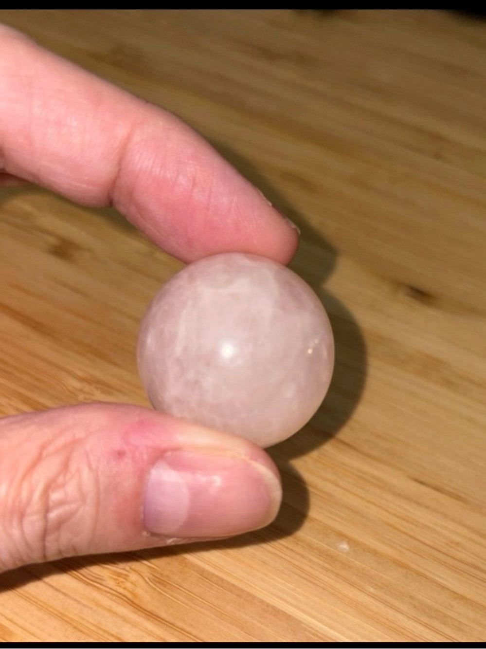Rose Quartz Sphere 29.7 mm 1.17 inch 36 gram - Picture 2 of 6